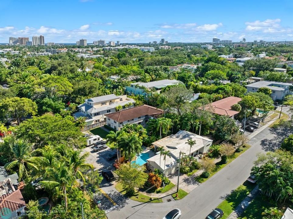 For Sale: $1,338,000 (3 beds, 2 baths, 1927 Square Feet)