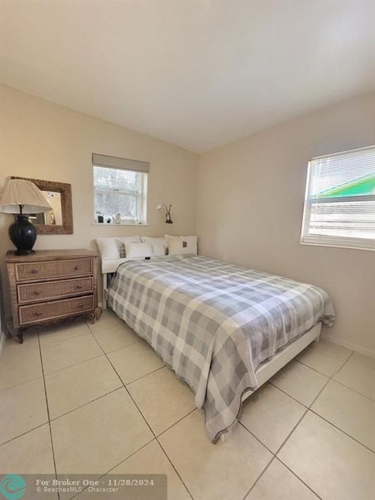 For Sale: $399,900 (3 beds, 2 baths, 1155 Square Feet)