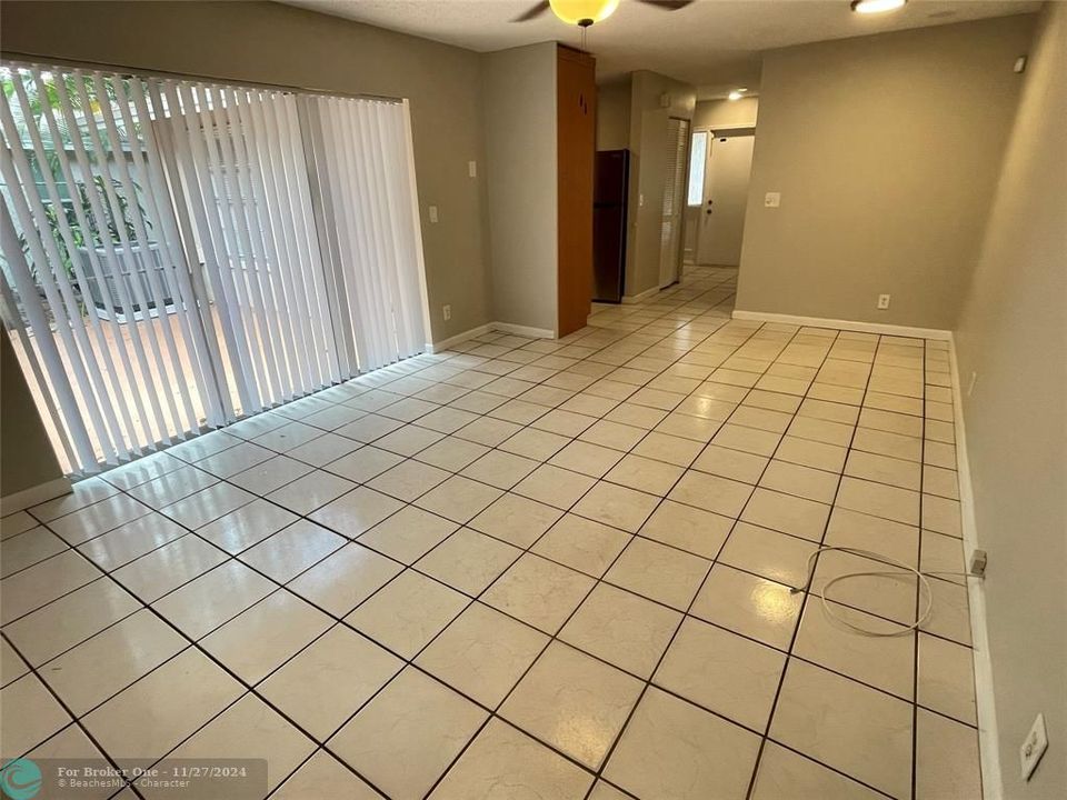 For Rent: $2,950 (3 beds, 2 baths, 1530 Square Feet)