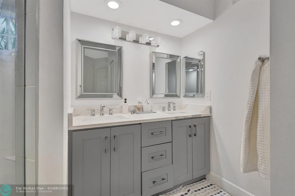 Active With Contract: $499,000 (3 beds, 2 baths, 1271 Square Feet)