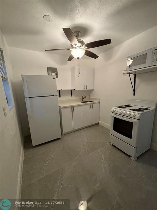 For Rent: $1,800 (1 beds, 1 baths, 1552 Square Feet)