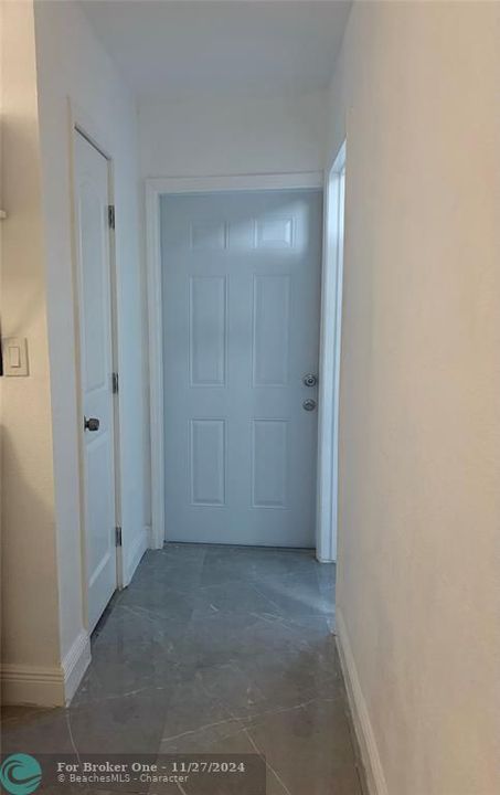 For Rent: $1,800 (1 beds, 1 baths, 1552 Square Feet)