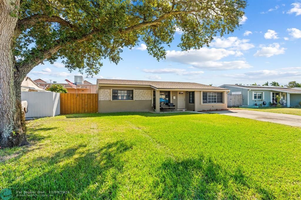 For Sale: $530,000 (4 beds, 2 baths, 1282 Square Feet)