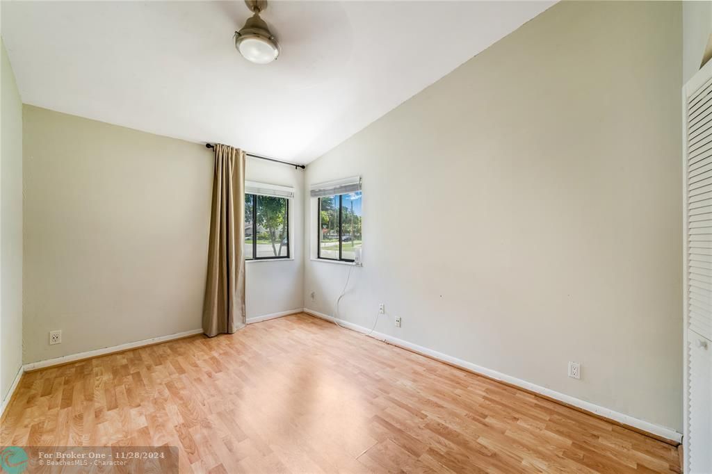 For Rent: $2,600 (2 beds, 2 baths, 1308 Square Feet)