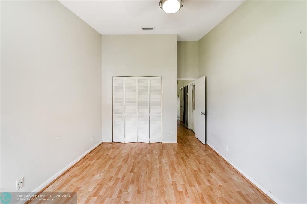 For Rent: $2,600 (2 beds, 2 baths, 1308 Square Feet)