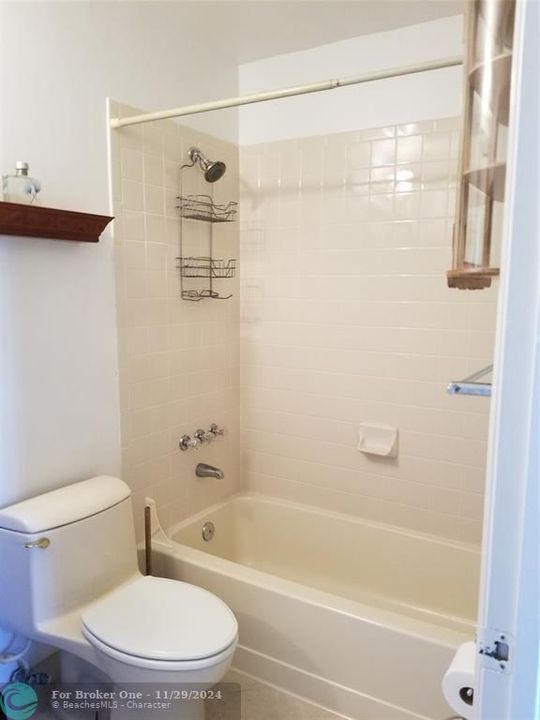 For Rent: $2,500 (2 beds, 2 baths, 1113 Square Feet)