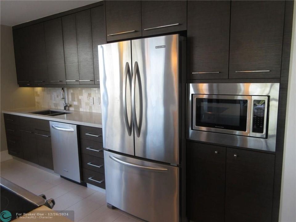 For Rent: $4,000 (2 beds, 2 baths, 1620 Square Feet)