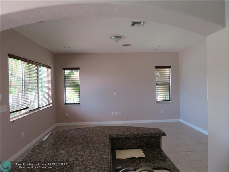 For Rent: $5,800 (4 beds, 3 baths, 3247 Square Feet)