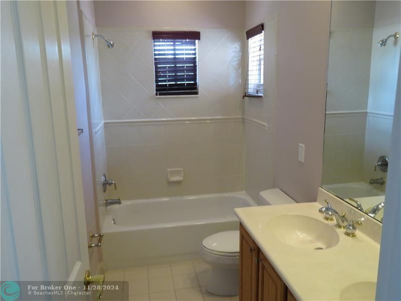 For Rent: $5,800 (4 beds, 3 baths, 3247 Square Feet)