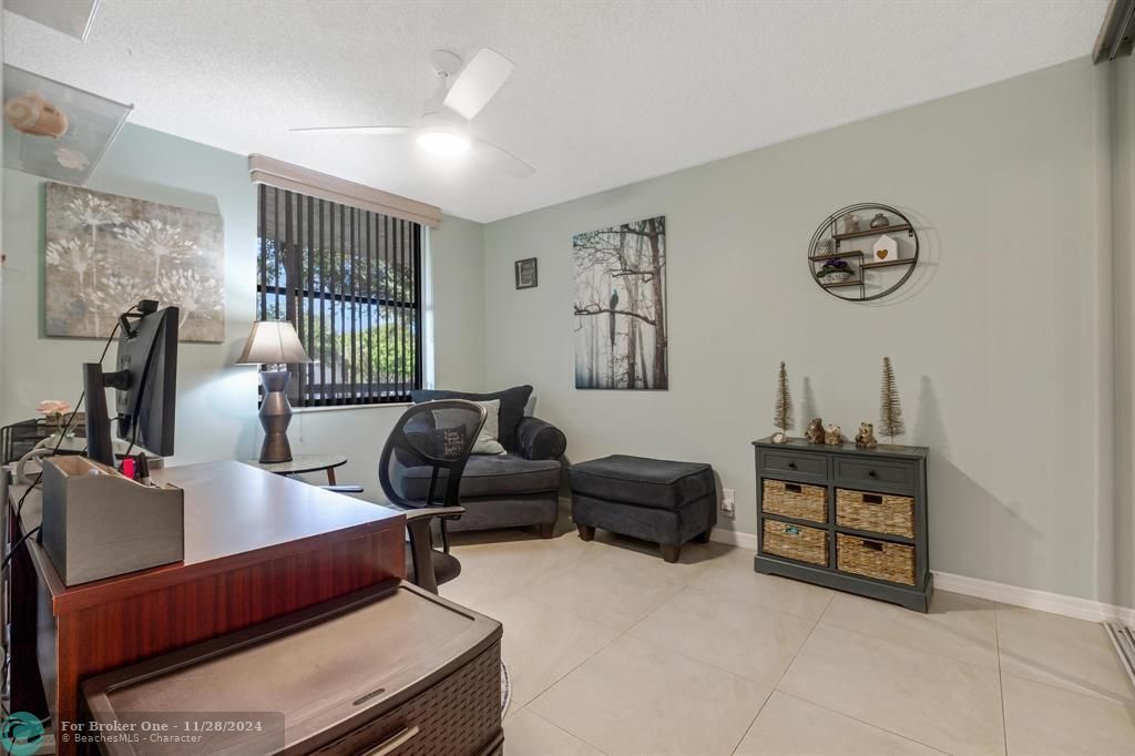 For Sale: $270,000 (2 beds, 2 baths, 1300 Square Feet)