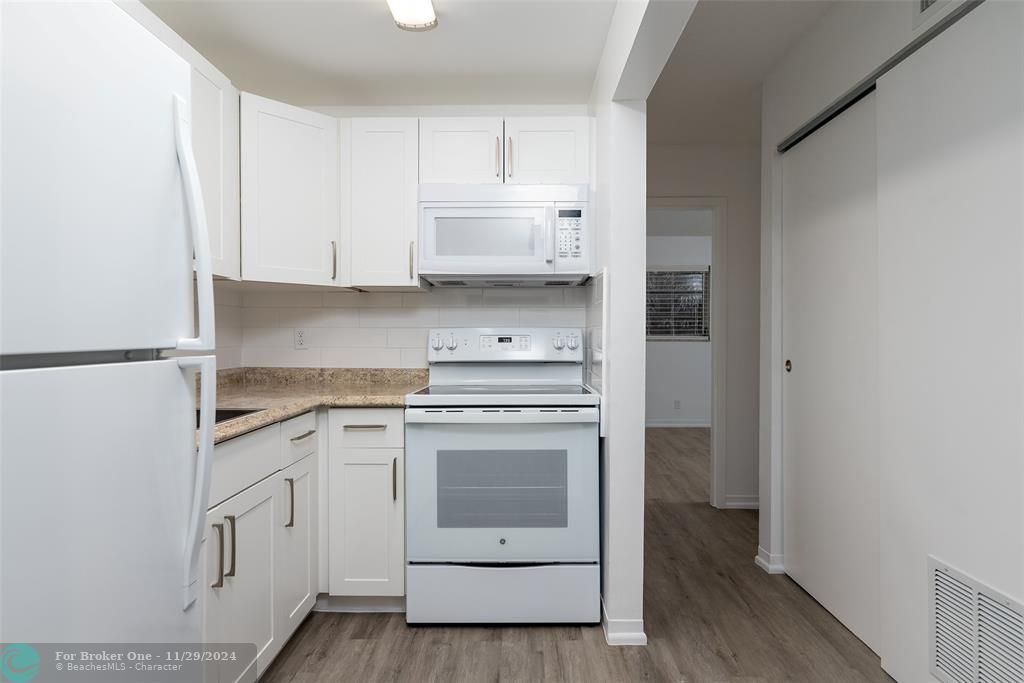 For Rent: $1,890 (1 beds, 1 baths, 8453 Square Feet)