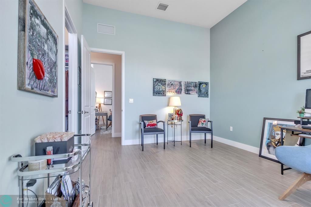 For Sale: $1,100,000 (3 beds, 2 baths, 2545 Square Feet)