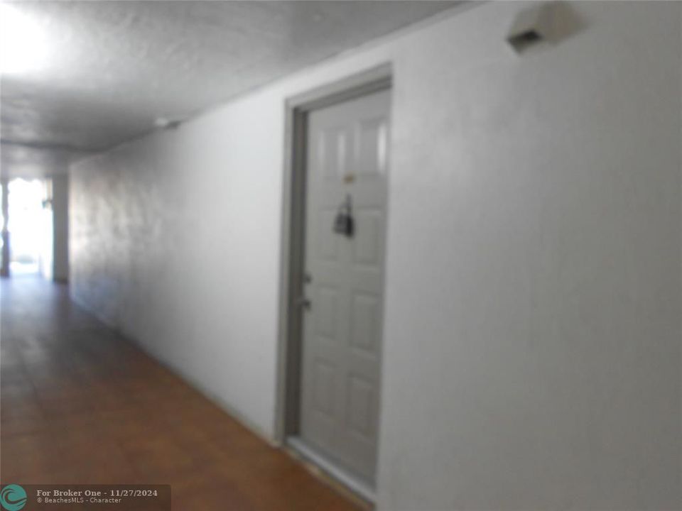 For Rent: $2,200 (2 beds, 2 baths, 1057 Square Feet)