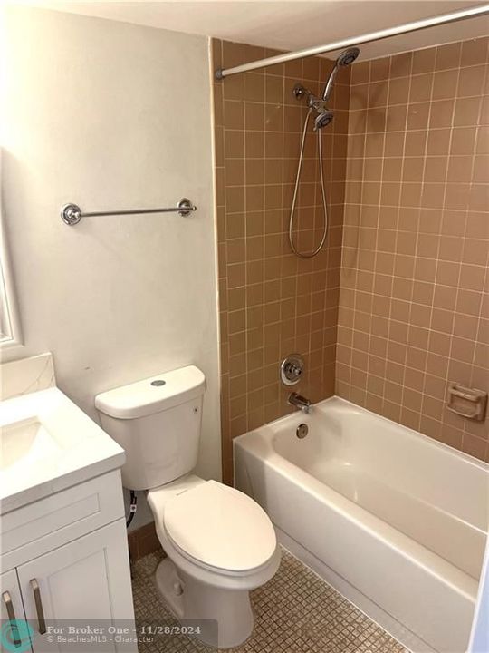 For Rent: $2,000 (2 beds, 2 baths, 770 Square Feet)