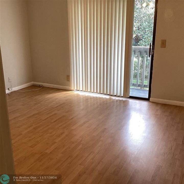 For Rent: $2,200 (2 beds, 2 baths, 1291 Square Feet)