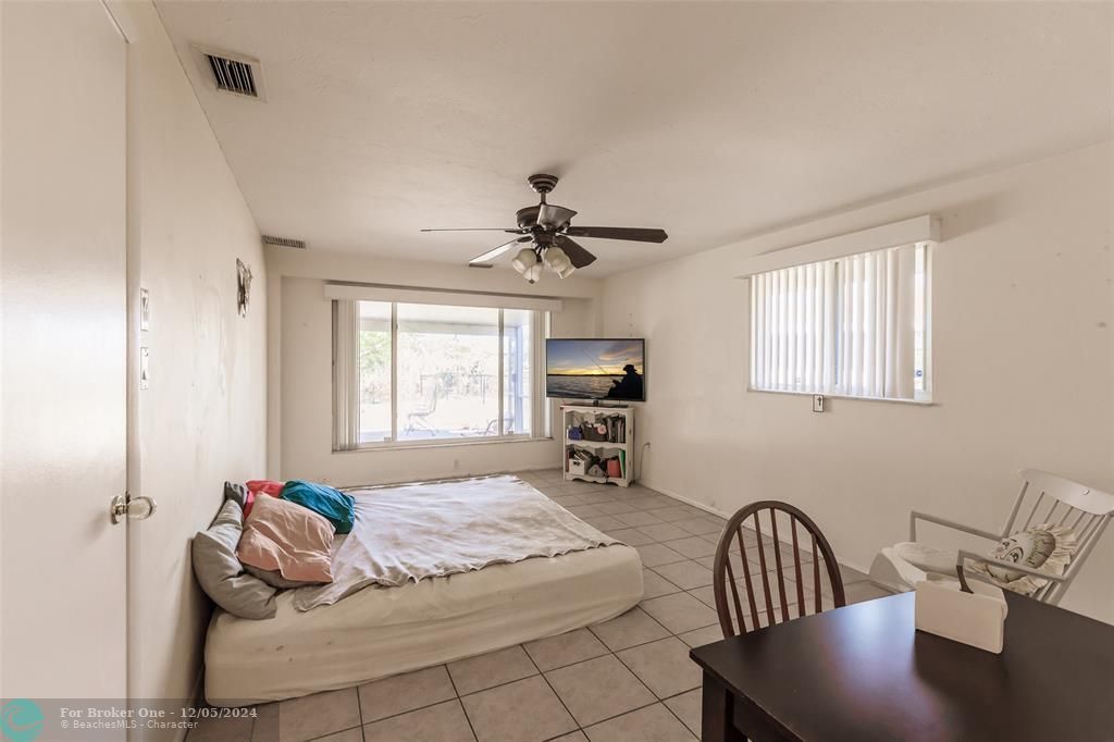 For Sale: $249,990 (3 beds, 2 baths, 1647 Square Feet)