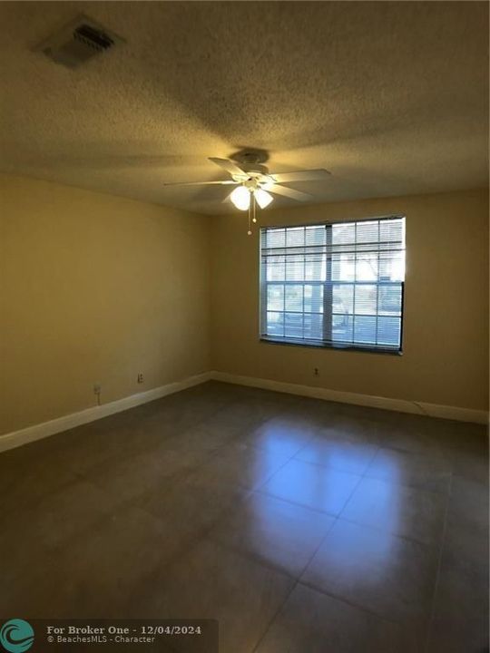 For Rent: $2,200 (2 beds, 2 baths, 1114 Square Feet)