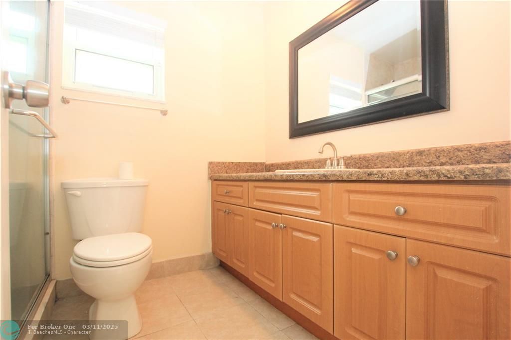 For Sale: $3,000 (3 beds, 2 baths, 1800 Square Feet)