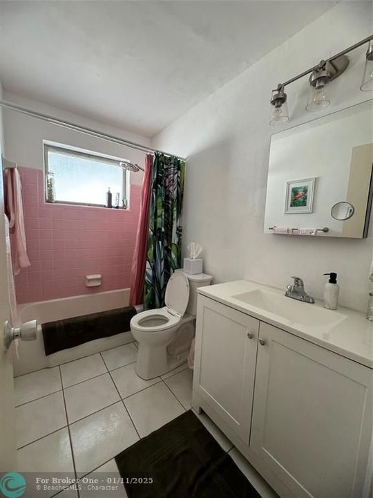 For Sale: $529,000 (2 beds, 1 baths, 1201 Square Feet)