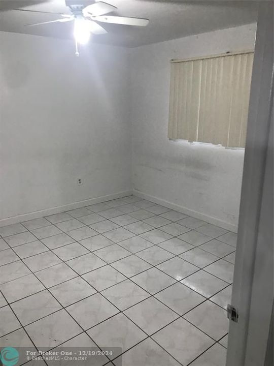 For Rent: $1,600 (1 beds, 1 baths, 800 Square Feet)