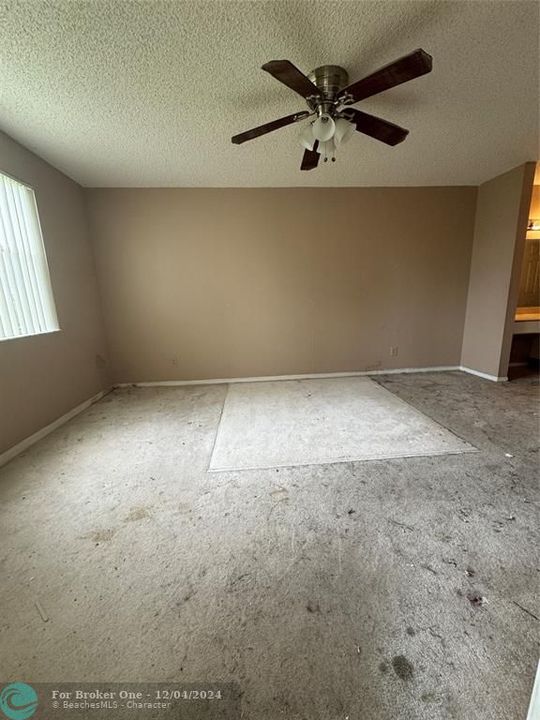 For Sale: $135,000 (2 beds, 2 baths, 1370 Square Feet)