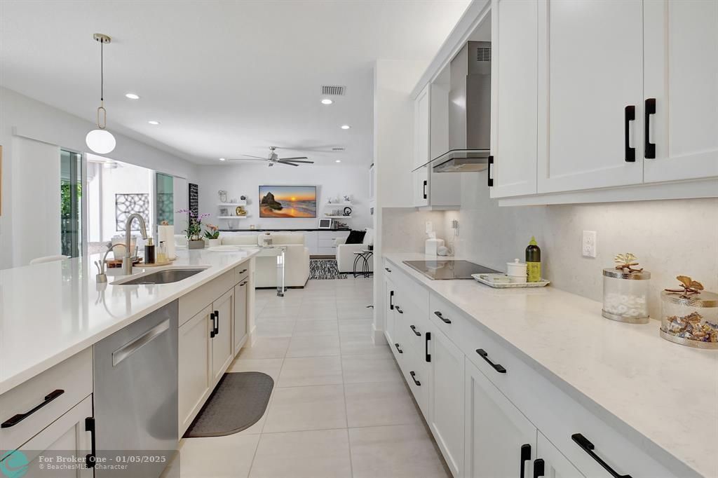 Active With Contract: $1,325,000 (4 beds, 3 baths, 2656 Square Feet)