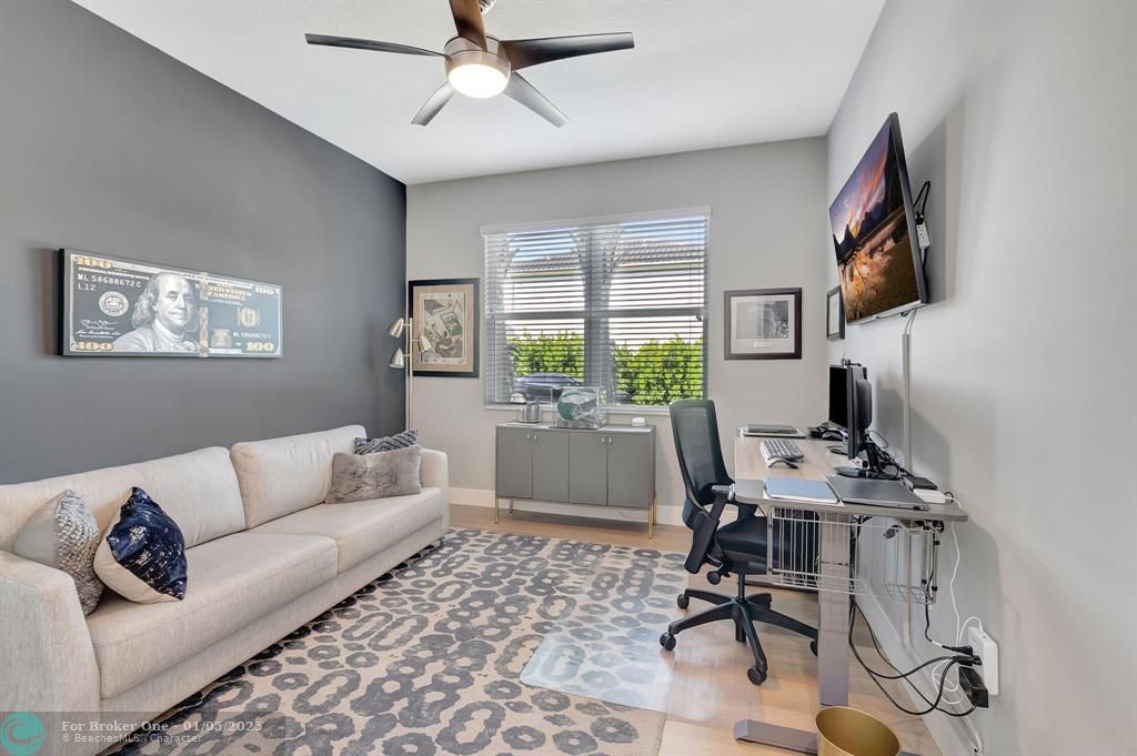 Active With Contract: $1,325,000 (4 beds, 3 baths, 2656 Square Feet)