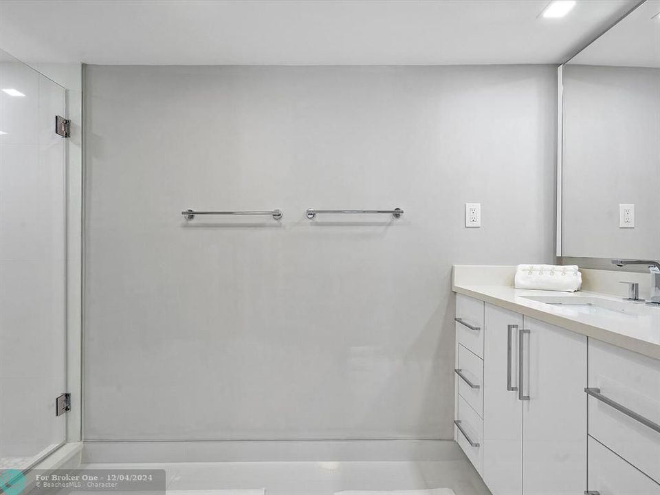 For Sale: $1,389,000 (2 beds, 2 baths, 1662 Square Feet)