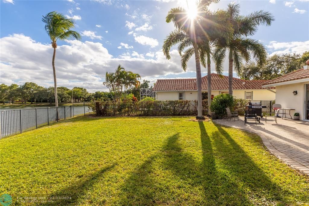 For Sale: $749,000 (3 beds, 2 baths, 1865 Square Feet)