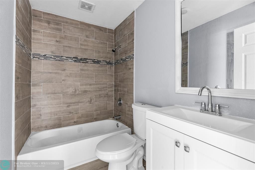 For Sale: $2,100 (3 beds, 2 baths, 1524 Square Feet)