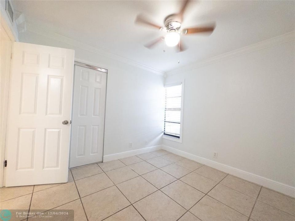 For Rent: $1,900 (2 beds, 2 baths, 800 Square Feet)