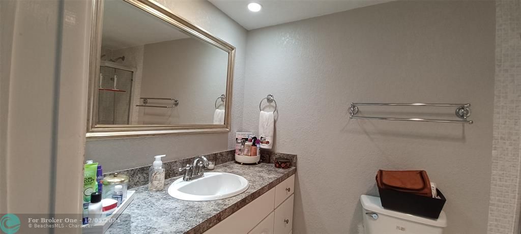 For Rent: $2,795 (2 beds, 2 baths, 1265 Square Feet)