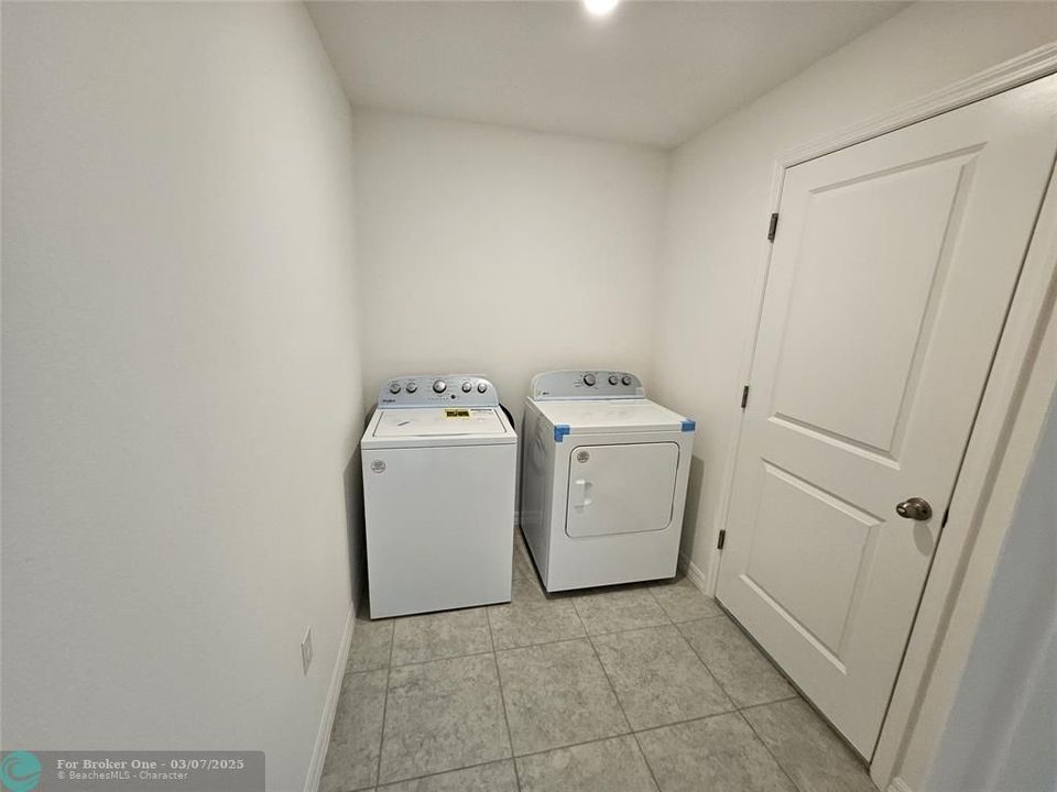 For Rent: $2,300 (3 beds, 2 baths, 1546 Square Feet)