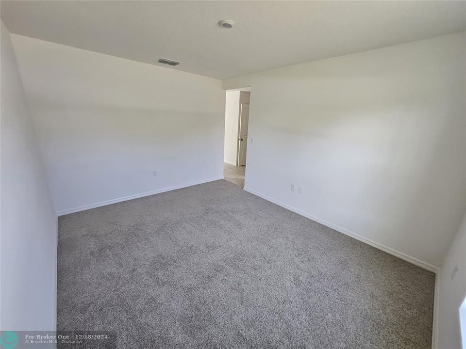 For Rent: $2,300 (3 beds, 2 baths, 1546 Square Feet)