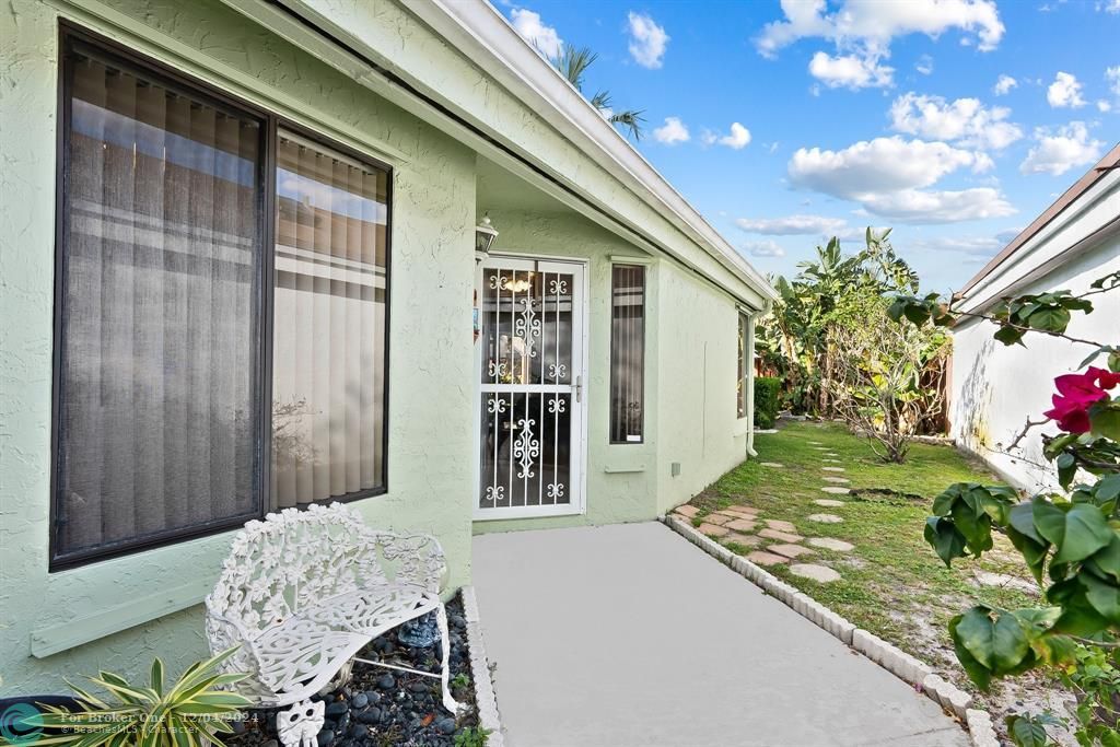 For Sale: $474,900 (3 beds, 2 baths, 1440 Square Feet)