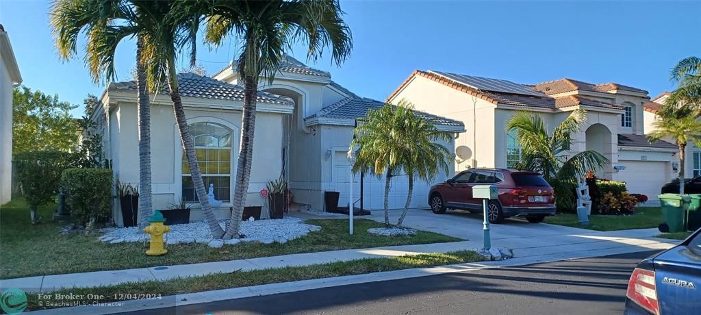 For Rent: $3,795 (4 beds, 2 baths, 2111 Square Feet)