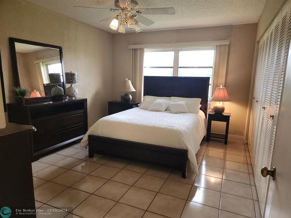 For Rent: $2,200 (2 beds, 2 baths, 1186 Square Feet)