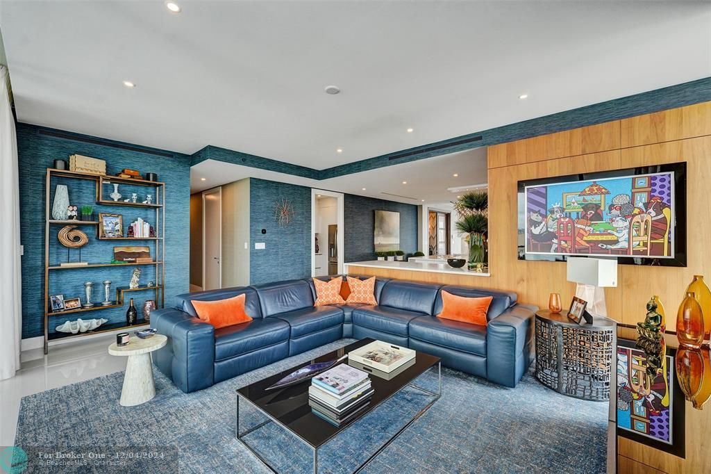 For Sale: $3,095,000 (3 beds, 3 baths, 3258 Square Feet)