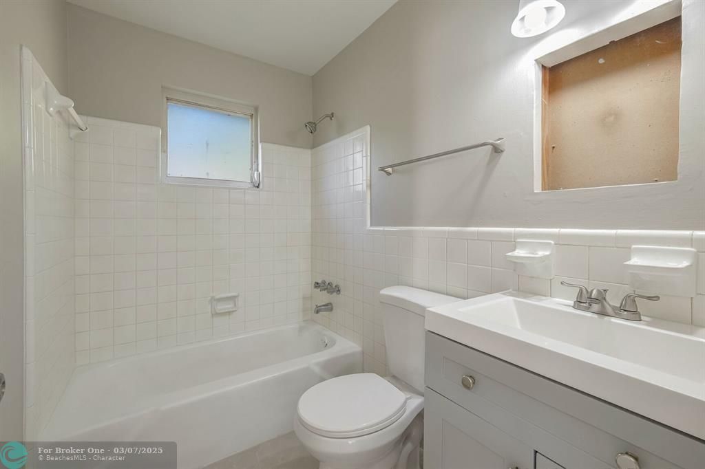 For Sale: $1,500 (1 beds, 1 baths, 622 Square Feet)