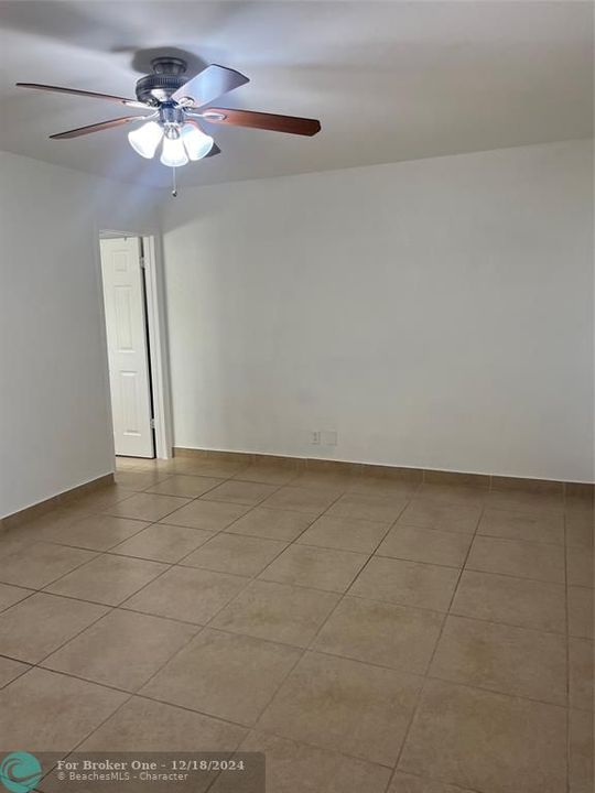 For Rent: $2,500 (2 beds, 2 baths, 1428 Square Feet)