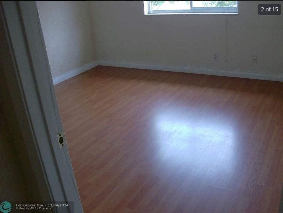 For Rent: $1,900 (2 beds, 1 baths, 680 Square Feet)