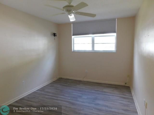 For Sale: $397,500 (2 beds, 2 baths, 990 Square Feet)