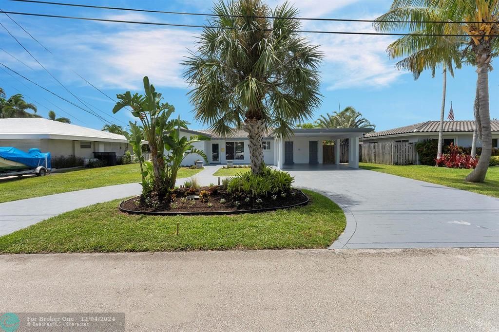 For Sale: $989,000 (3 beds, 2 baths, 1678 Square Feet)