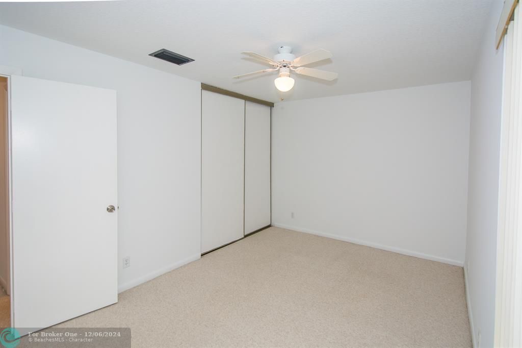 For Rent: $2,400 (2 beds, 2 baths, 1150 Square Feet)