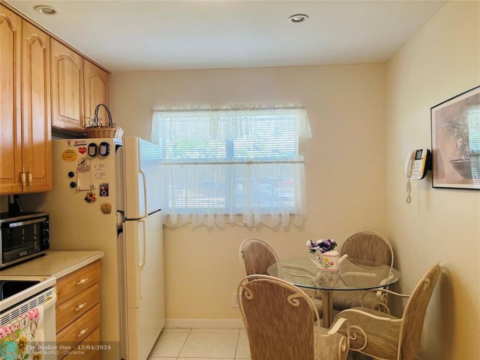 For Sale: $139,997 (2 beds, 2 baths, 920 Square Feet)