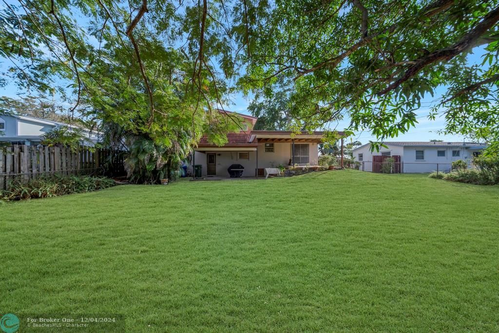 For Sale: $515,000 (3 beds, 2 baths, 1647 Square Feet)