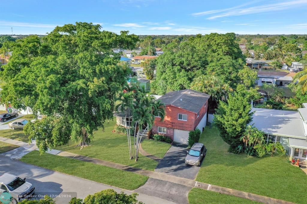 For Sale: $515,000 (3 beds, 2 baths, 1647 Square Feet)