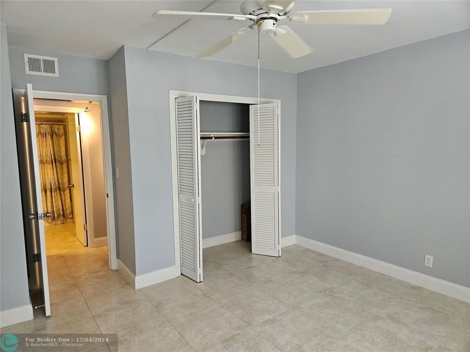 For Sale: $274,900 (2 beds, 2 baths, 1130 Square Feet)