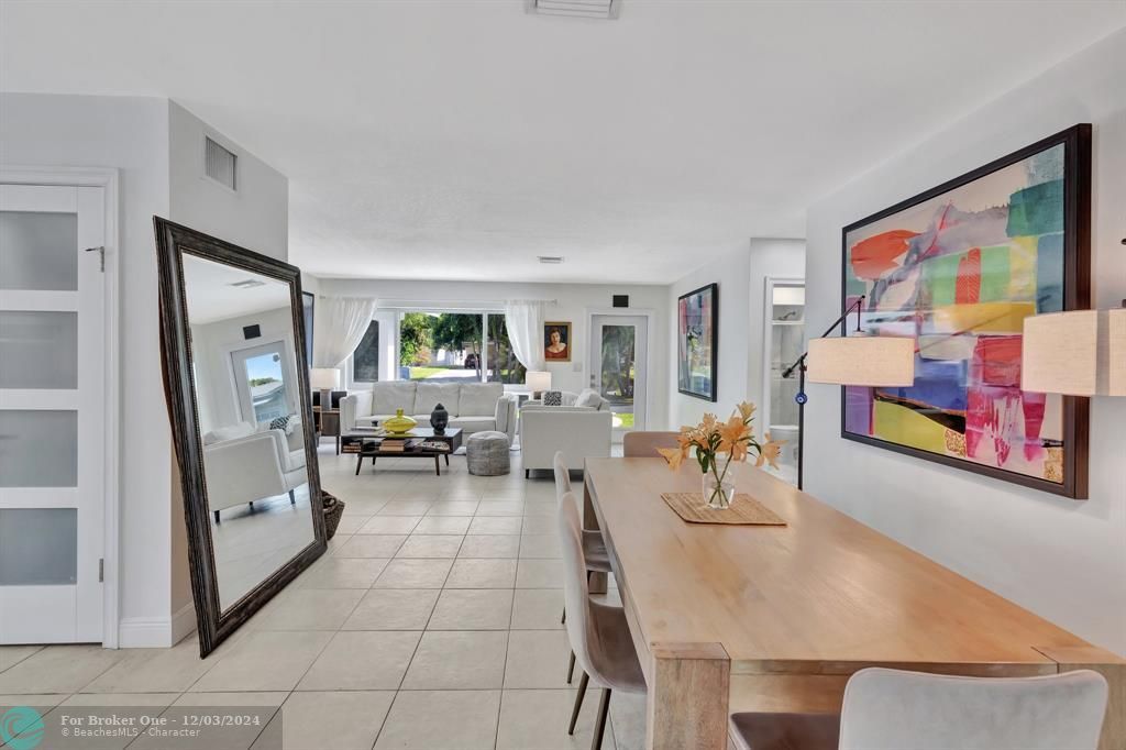 For Sale: $699,500 (2 beds, 2 baths, 1572 Square Feet)