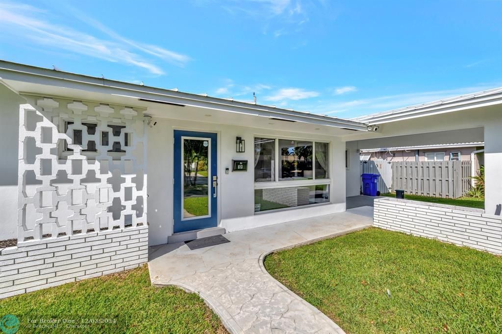 For Sale: $699,500 (2 beds, 2 baths, 1572 Square Feet)